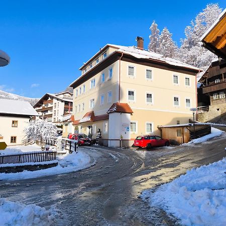 Hotel Kirchenwirt Bad Kleinkirchheim Exterior foto