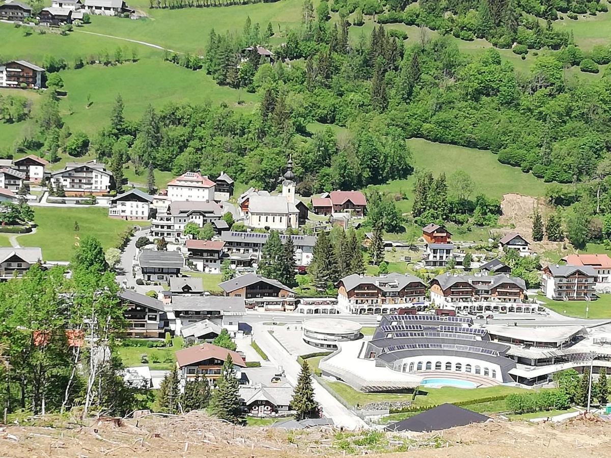 Hotel Kirchenwirt Bad Kleinkirchheim Exterior foto