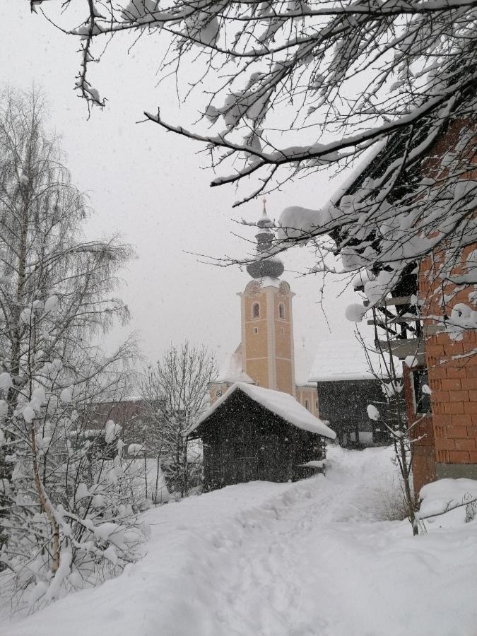 Hotel Kirchenwirt Bad Kleinkirchheim Exterior foto